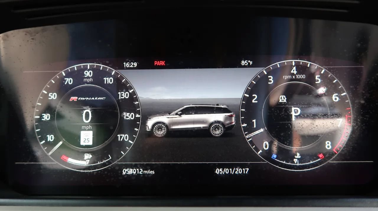 Used 2019 Land Rover Range Rover Velar R-Dynamic SE AWD/4WD image 35