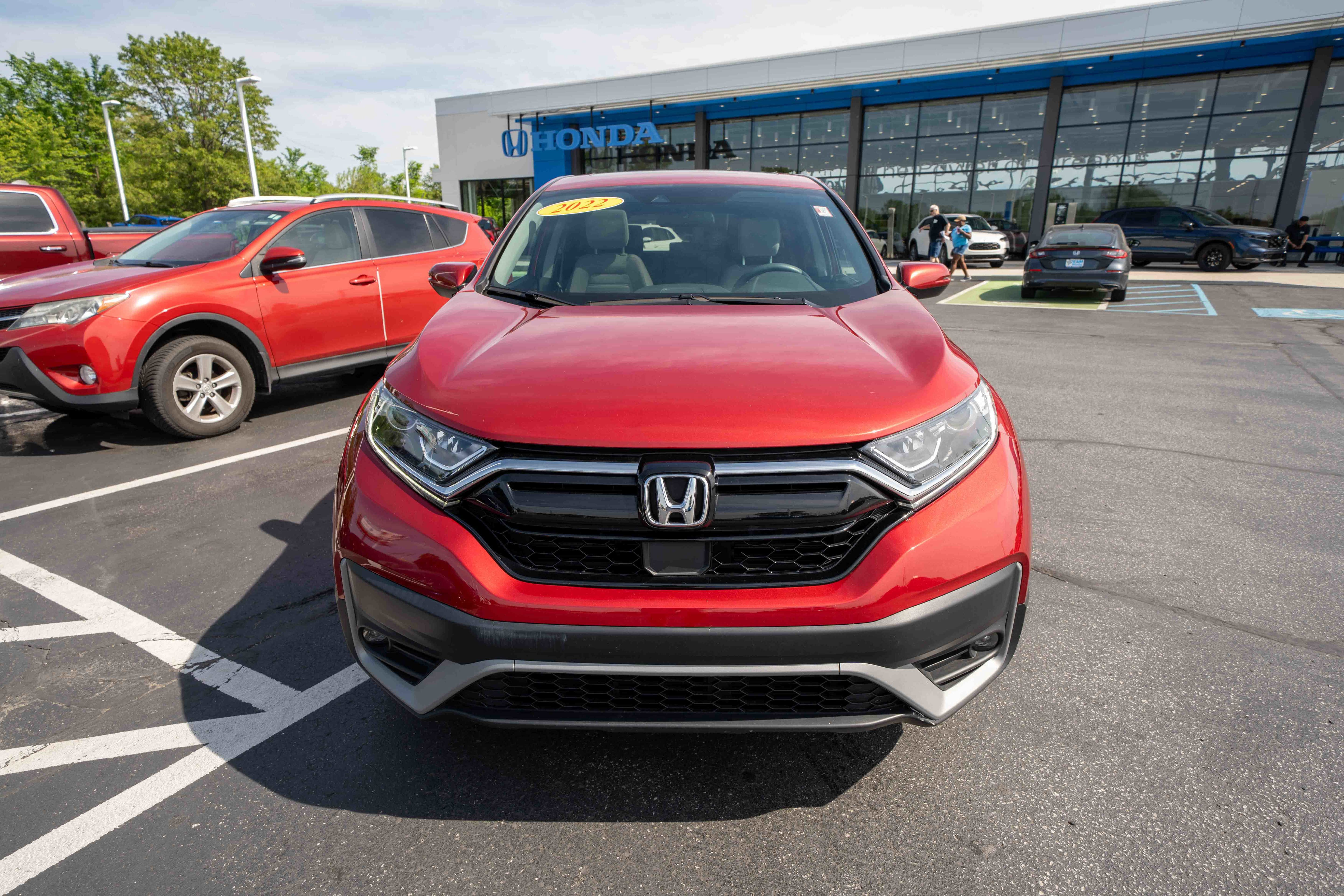 Used 2022 Honda CR-V EX image 2