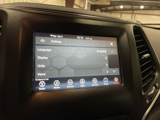 Used 2021 Jeep Cherokee Latitude Plus AWD/4WD image 33