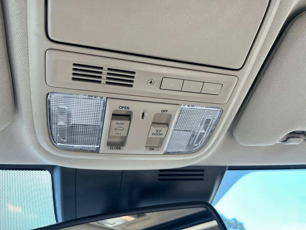 Used 2022 Honda CR-V EX-L image 36