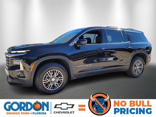 Used 2025 Chevrolet Traverse LT