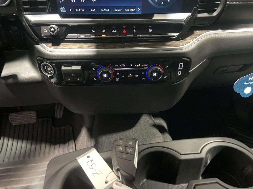 Certified 2026 Chevrolet Silverado 1500 LT AWD/4WD image 18