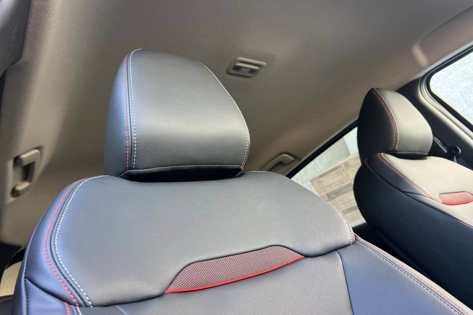 New 2027 Nissan Kicks SR FWD image 14