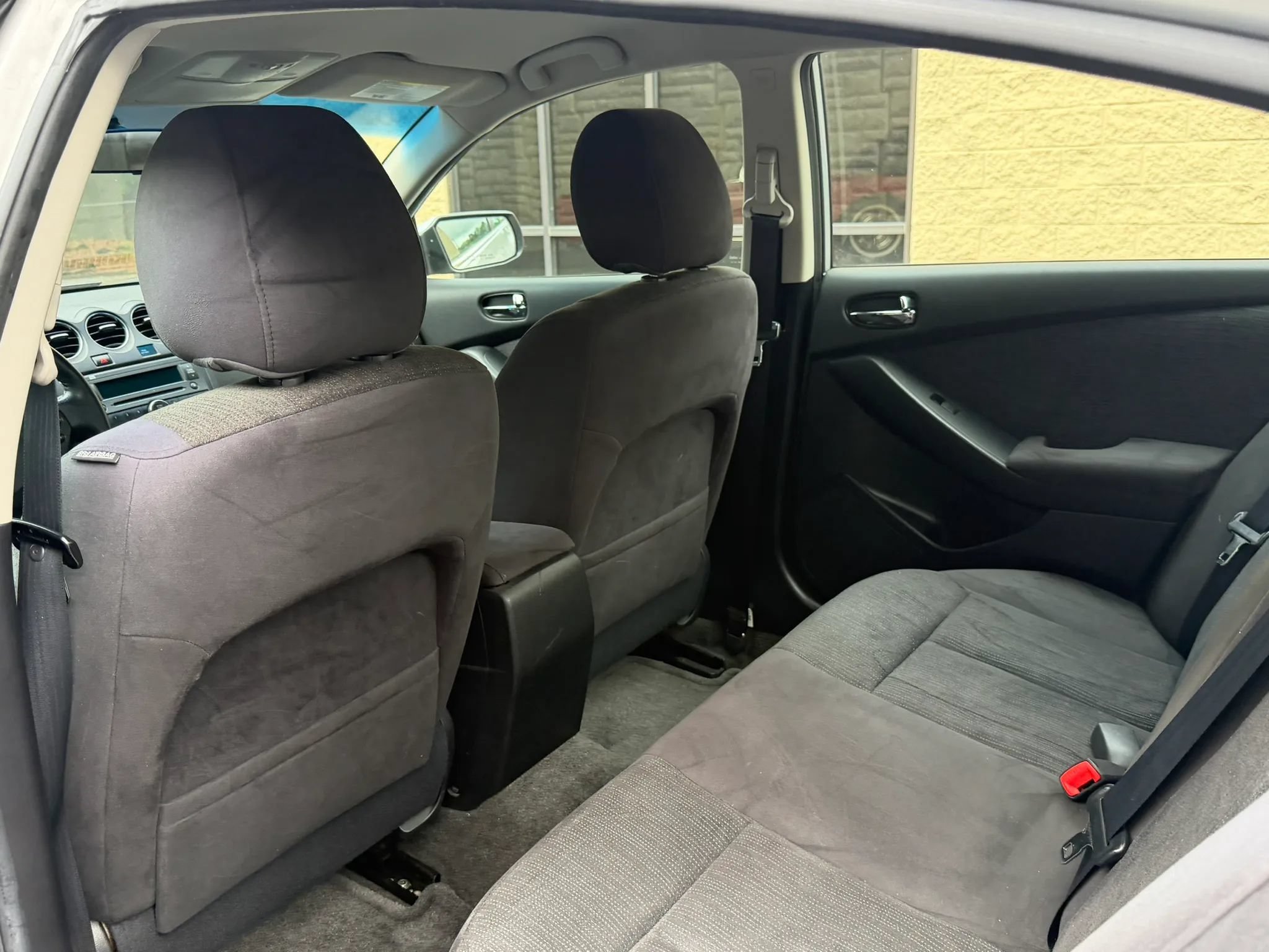 Used 2011 Nissan Altima 2.5 S w/ Special Edition Pkg FWD image 30