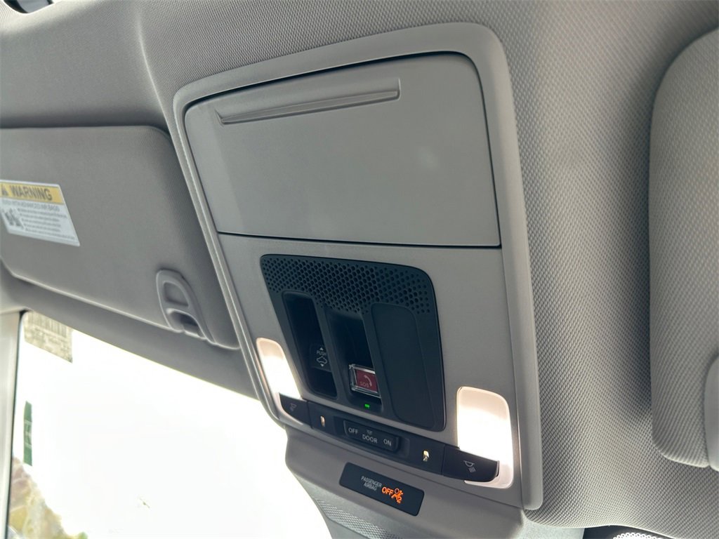 New 2025 Honda Accord SE image 18