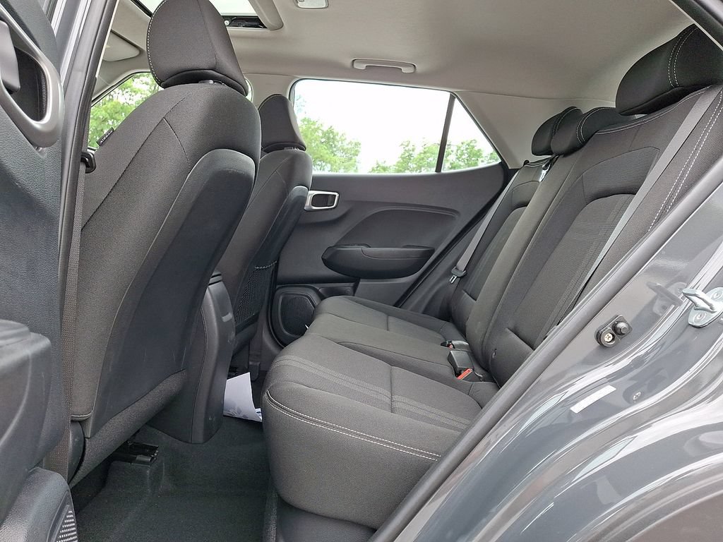 Used 2023 Hyundai Venue SEL w/ Cargo Package FWD image 13
