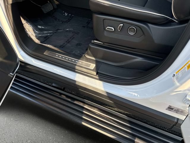 New 2026 Cadillac Escalade Sport w/ Touring Package AWD/4WD image 20