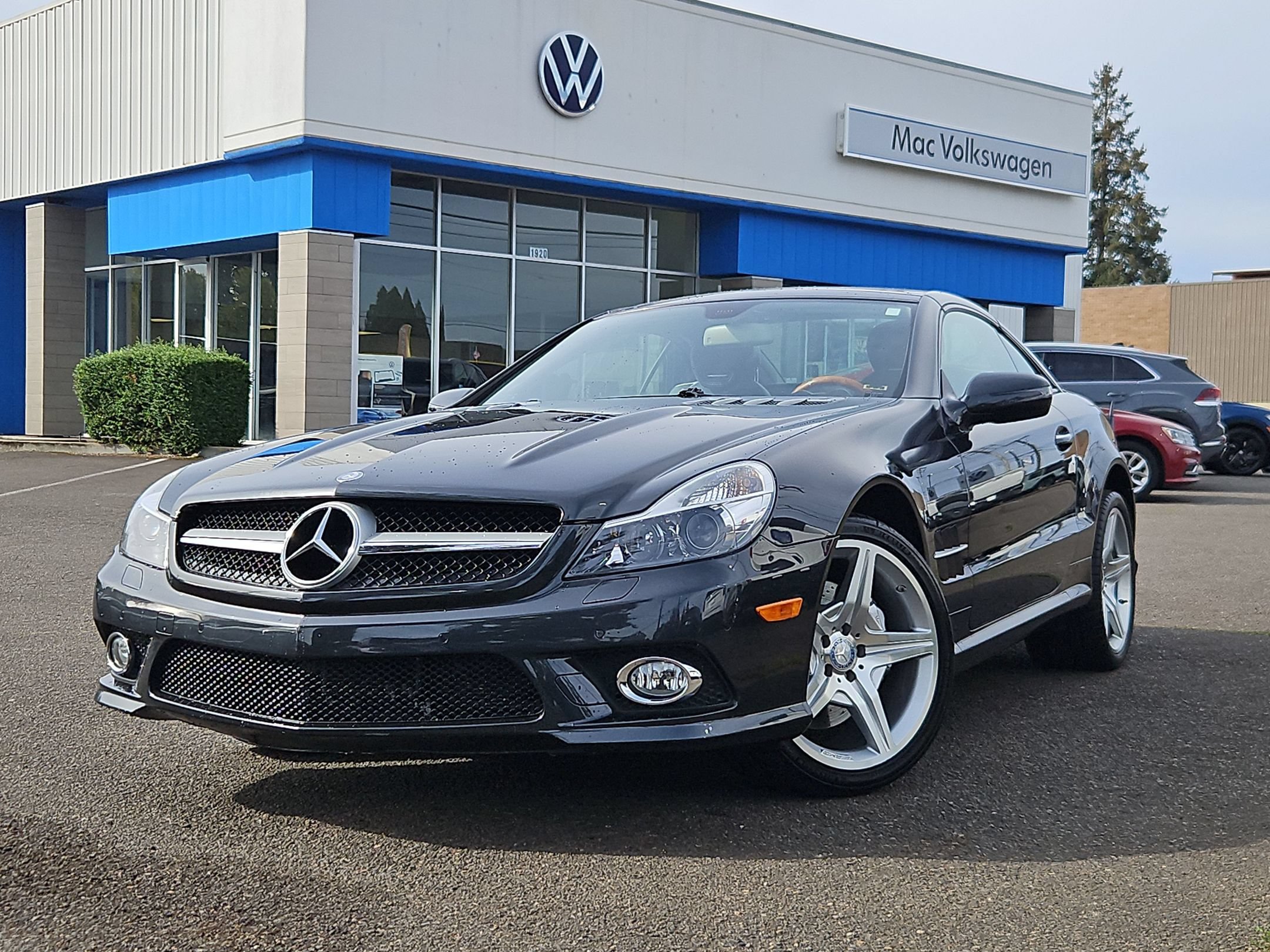 Used 2012 Mercedes-Benz SL 550 image 1