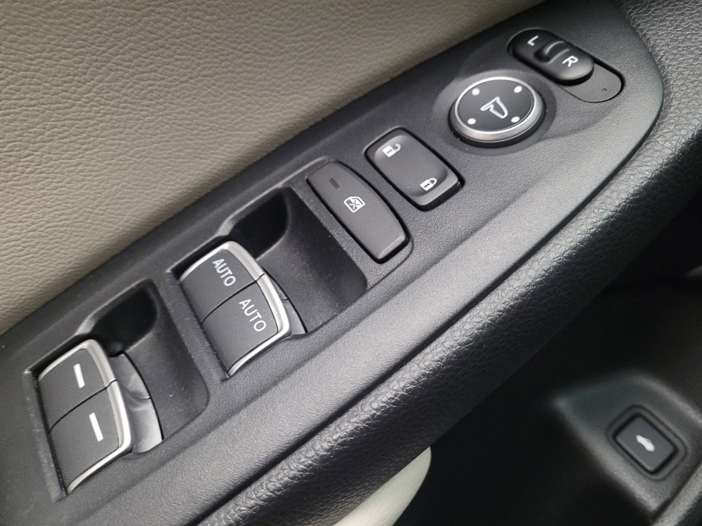 Used 2018 Honda Accord EX image 27