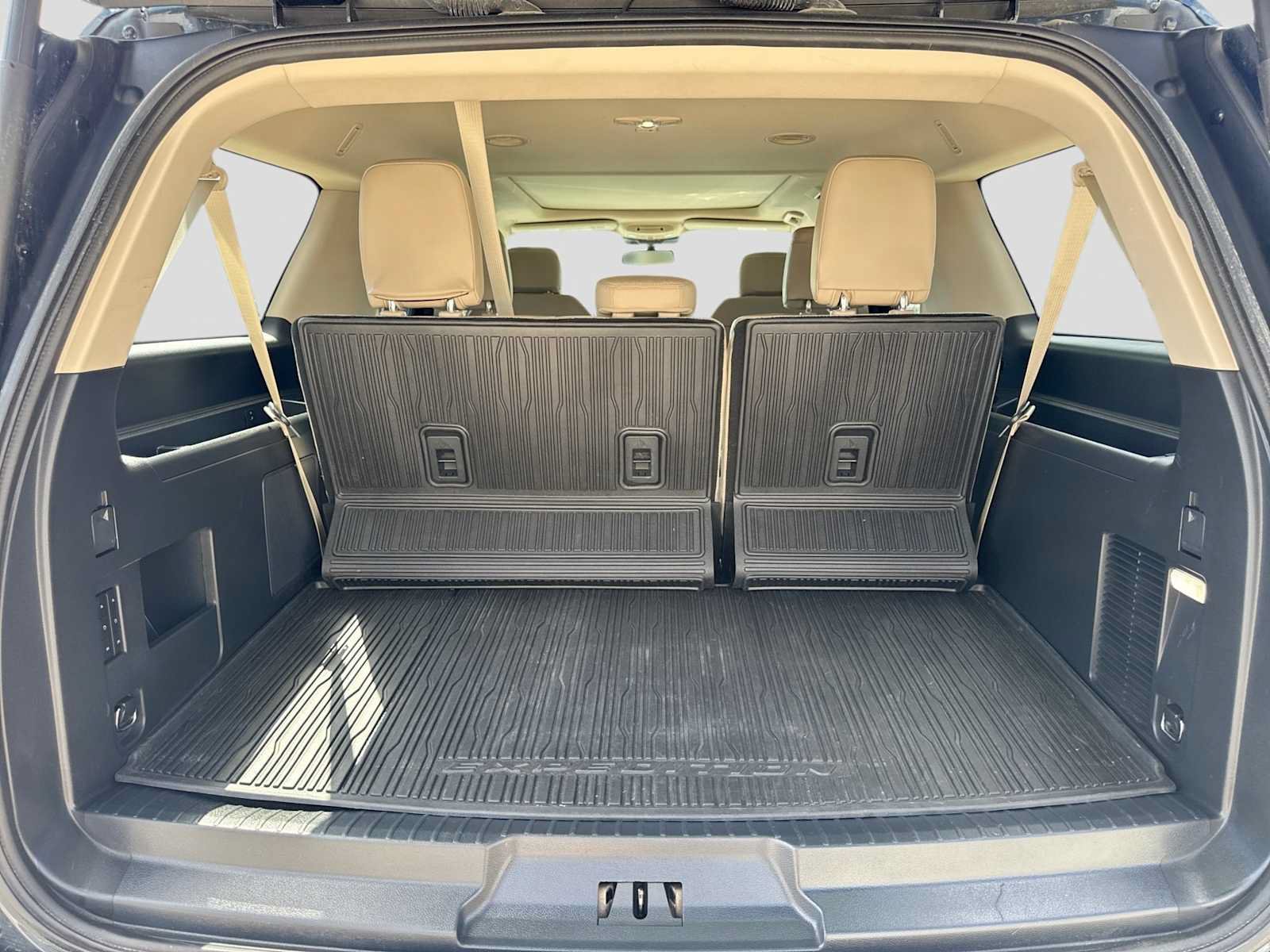 Certified 2022 Ford Expedition Max Limited RWD image 16