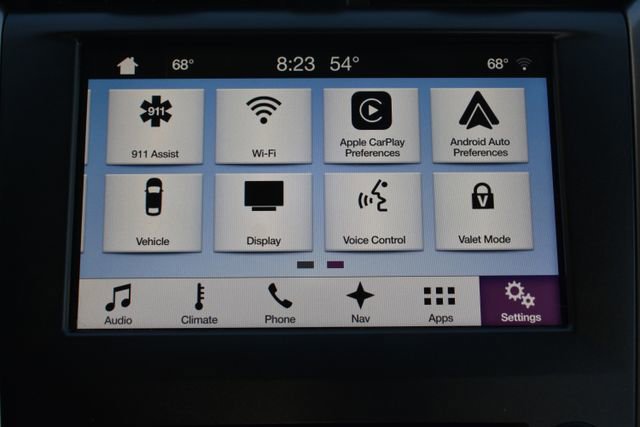 Used 2017 Ford Fusion SE w/ Fusion SE Technology Package FWD image 27