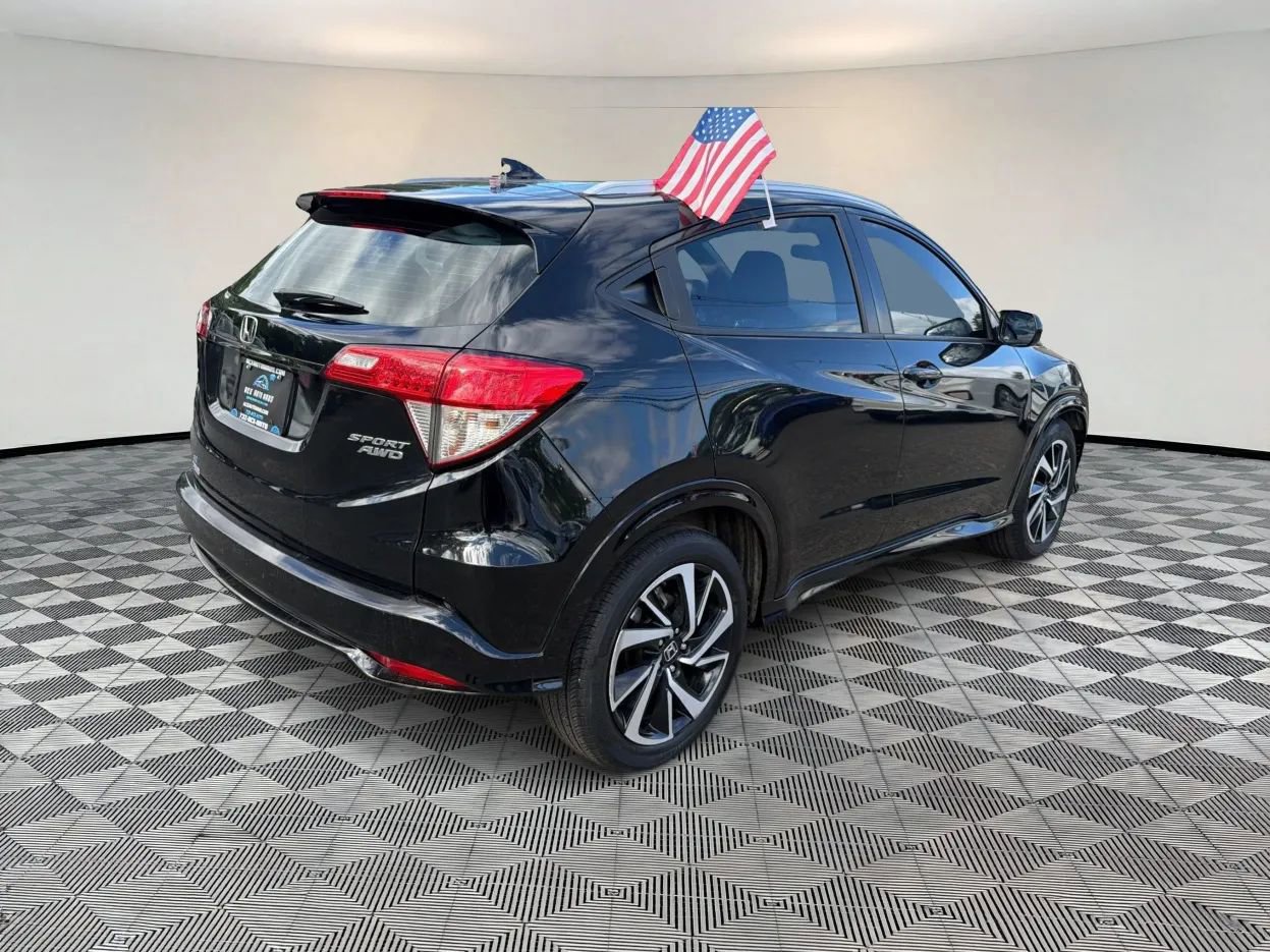 Used 2019 Honda HR-V Sport image 7