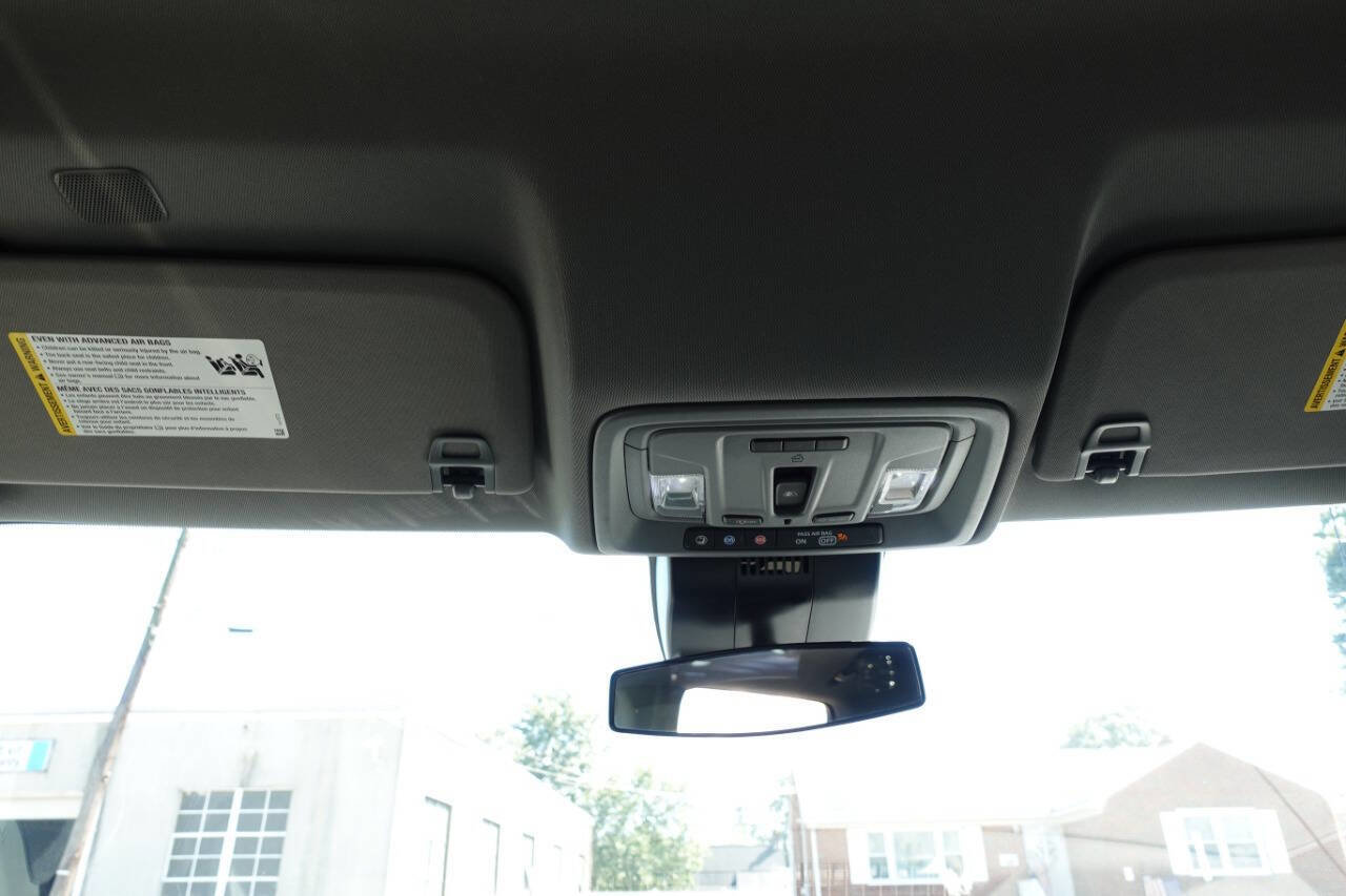 Used 2024 GMC Sierra 1500 Elevation image 34