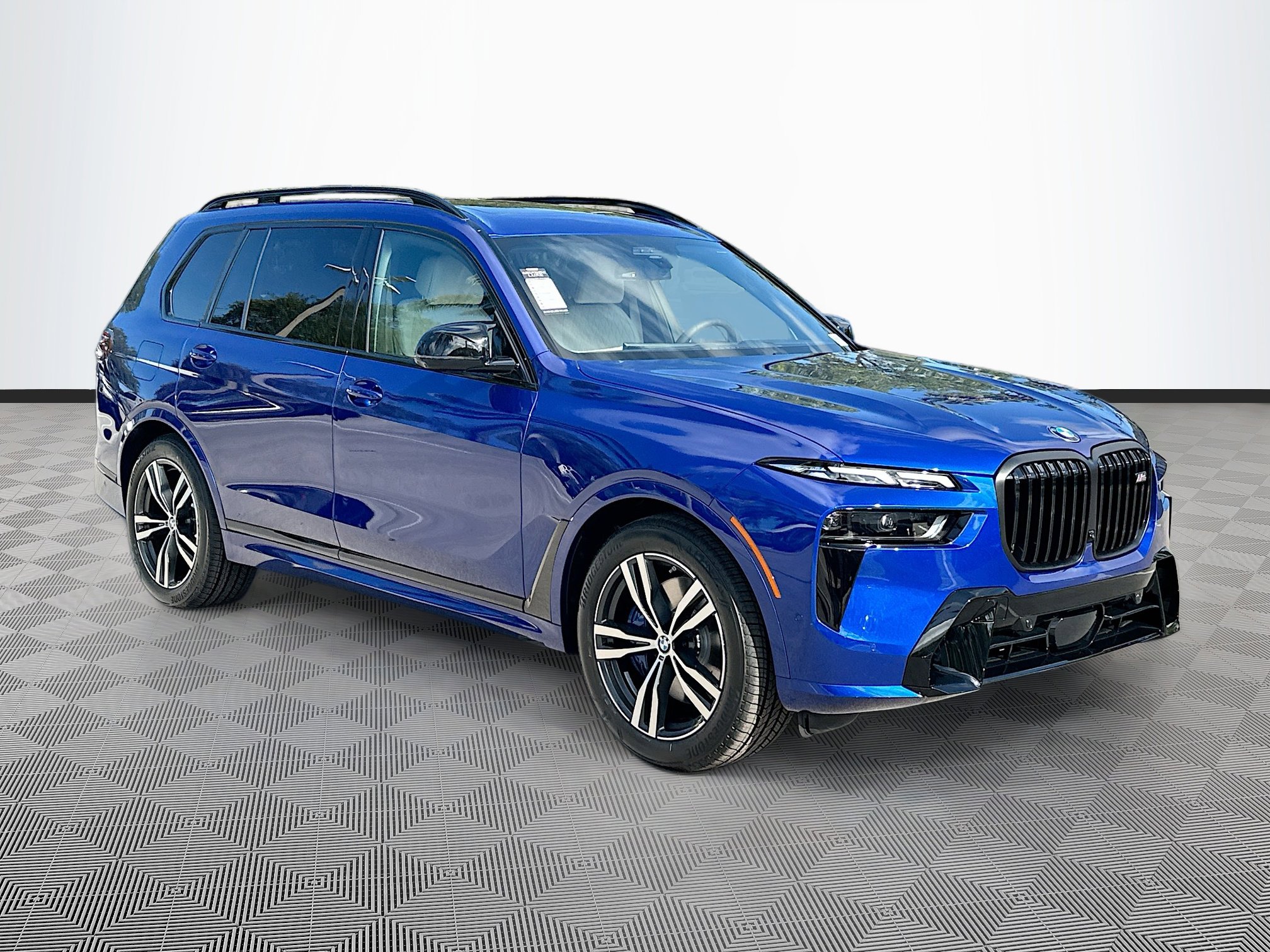 New 2026 BMW X7 M60i image 1