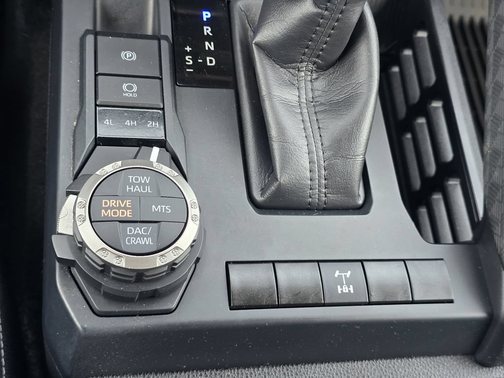 Used 2025 Toyota Tacoma TRD Off-Road AWD/4WD image 22