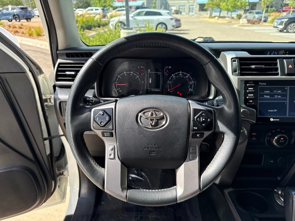 Used 2020 Toyota 4Runner SR5 AWD/4WD image 14