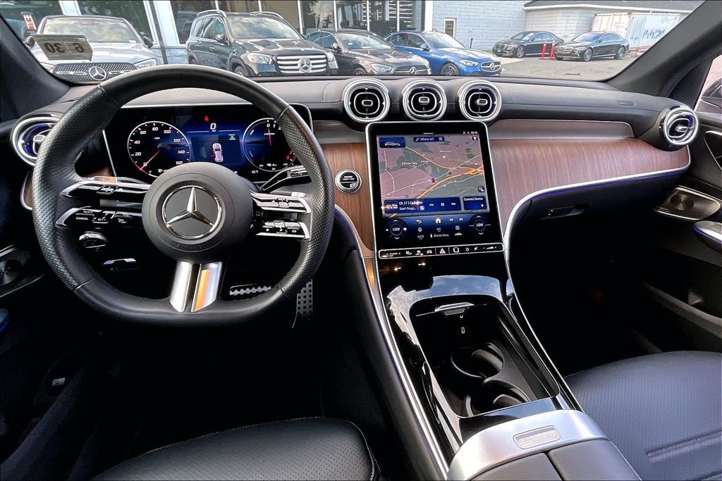 Certified 2025 Mercedes-Benz GLC 350e 4MATIC image 13