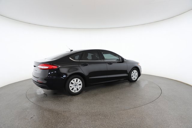 Used 2019 Ford Fusion S image 19