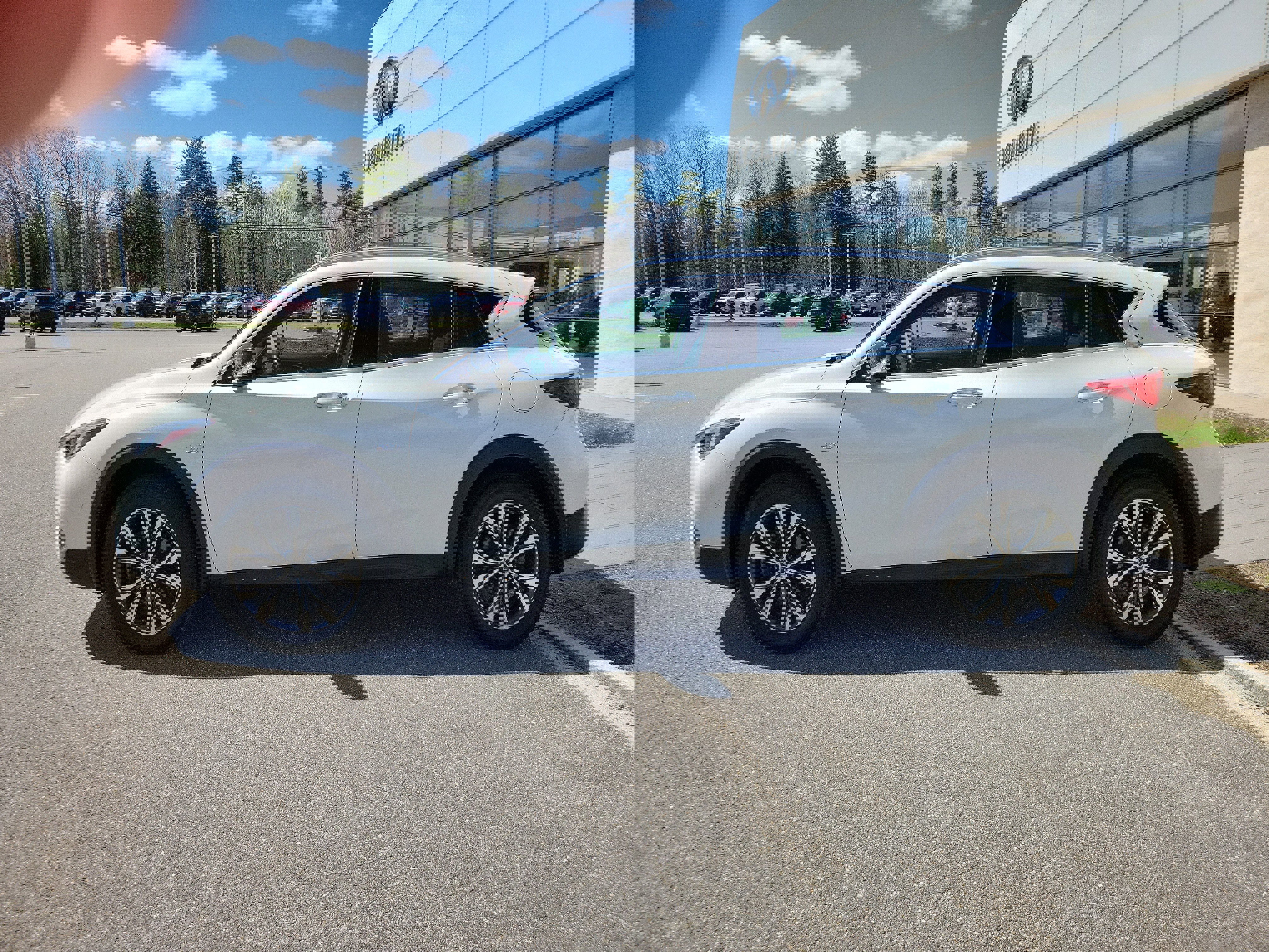 Used 2019 INFINITI QX30 Premium w/ Navigation Package image 2