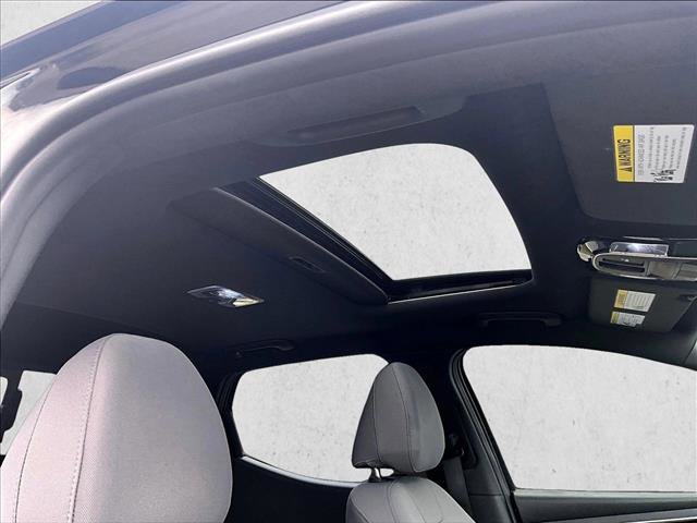 Used 2022 Hyundai Santa Cruz SEL Premium image 17