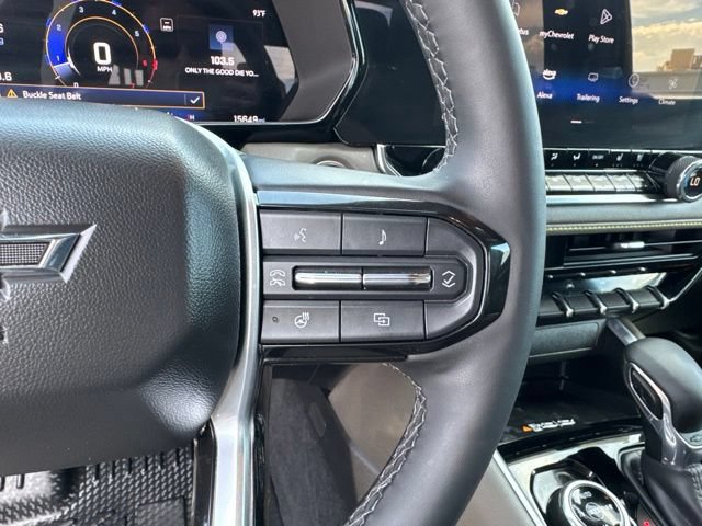 Used 2025 Chevrolet Colorado ZR2 w/ Technology Package AWD/4WD image 19