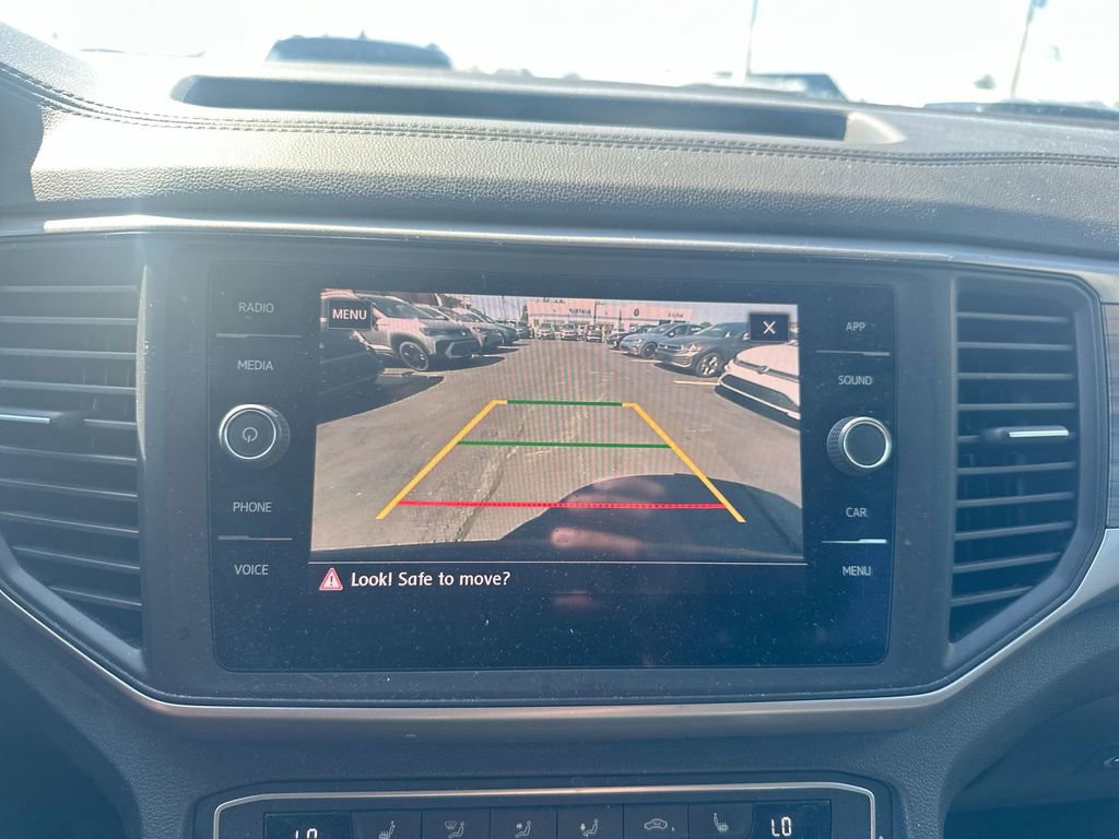 Used 2021 Volkswagen Atlas SE image 40