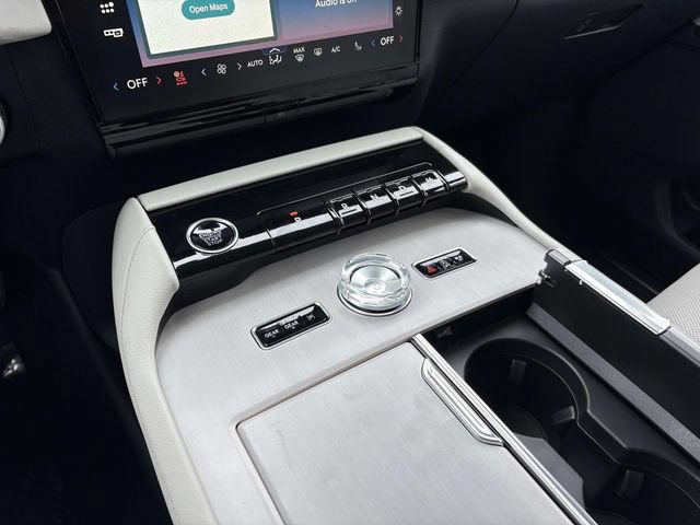 New 2026 Lincoln Navigator L Premier AWD/4WD image 30