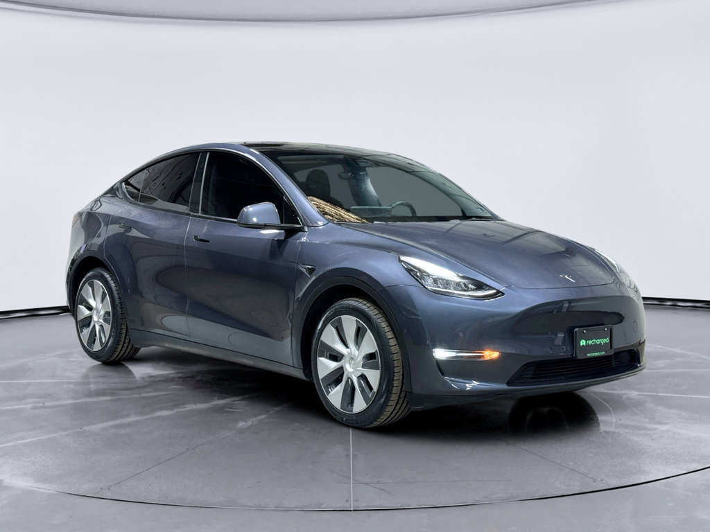 Used 2022 Tesla Model Y Long Range image 4