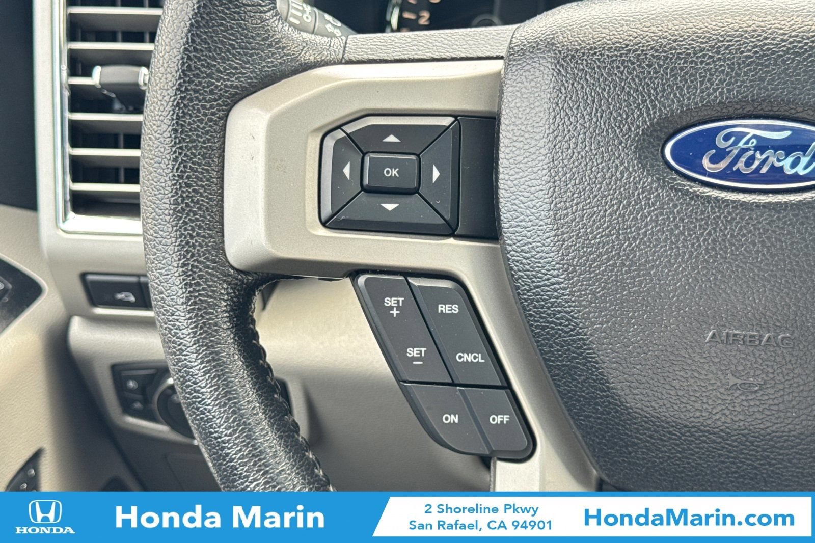 Used 2015 Ford F150 Lariat w/ Equipment Group 502A Luxury AWD/4WD image 29