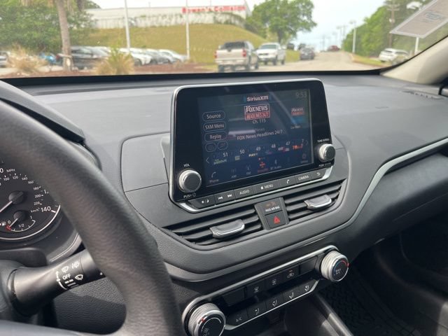 Used 2022 Nissan Altima 2.5 SV FWD image 22