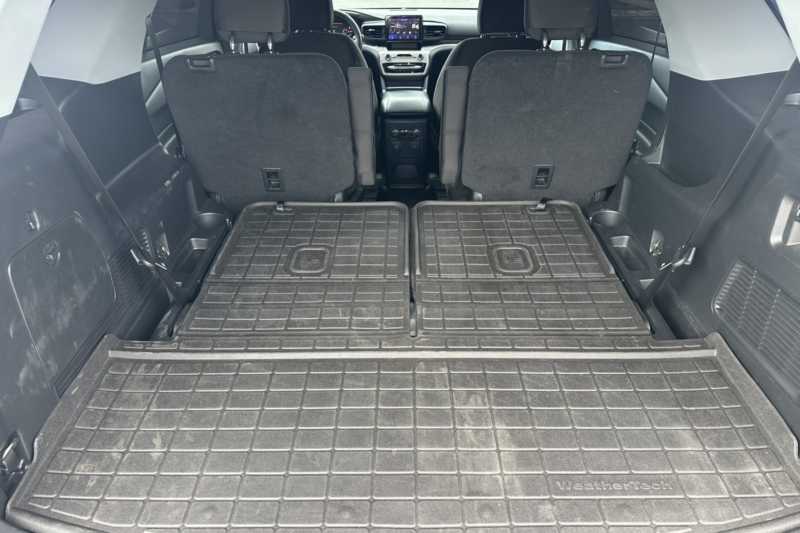 Used 2022 Ford Explorer XLT RWD image 14