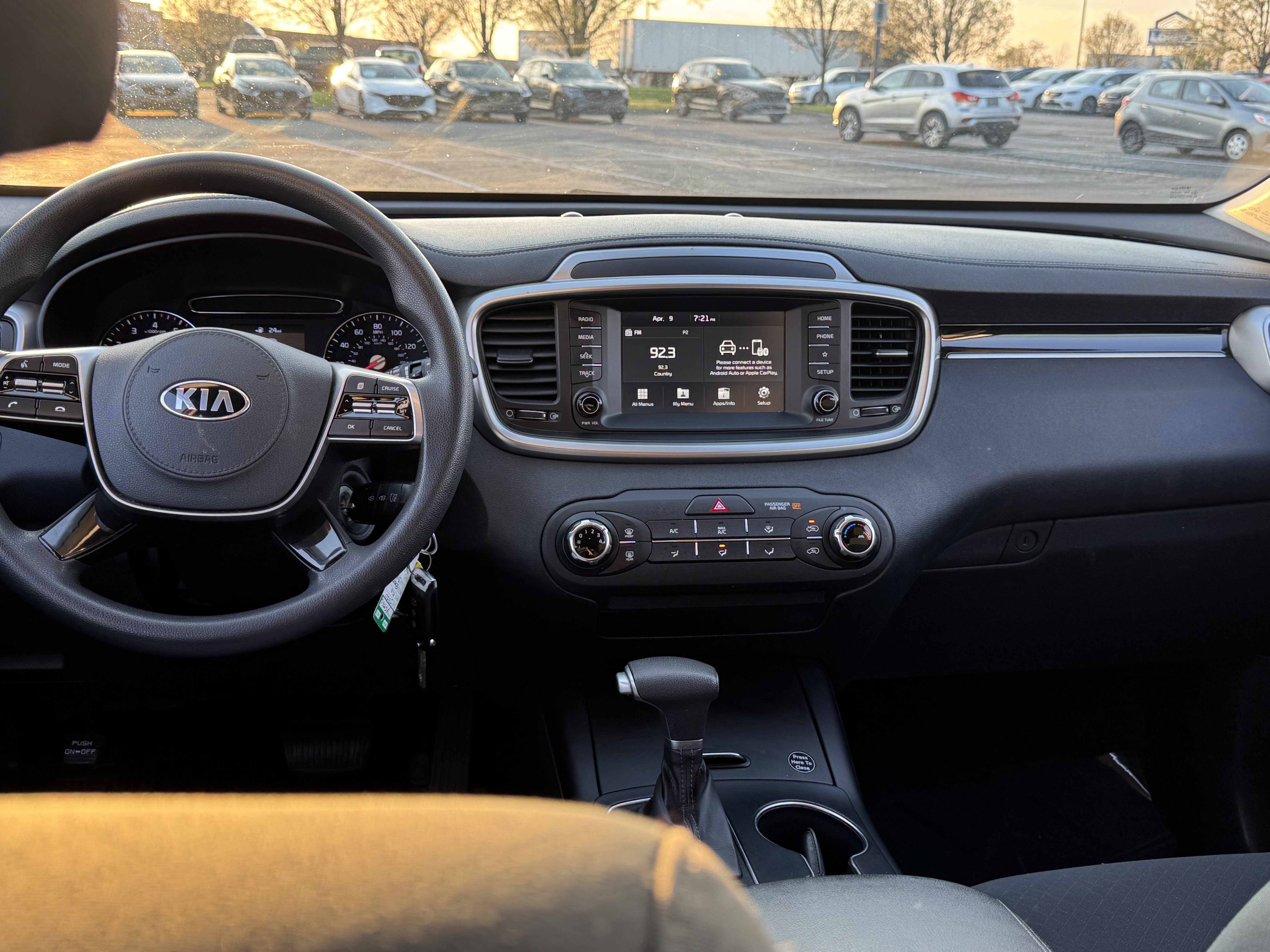 Used 2020 Kia Sorento L image 17