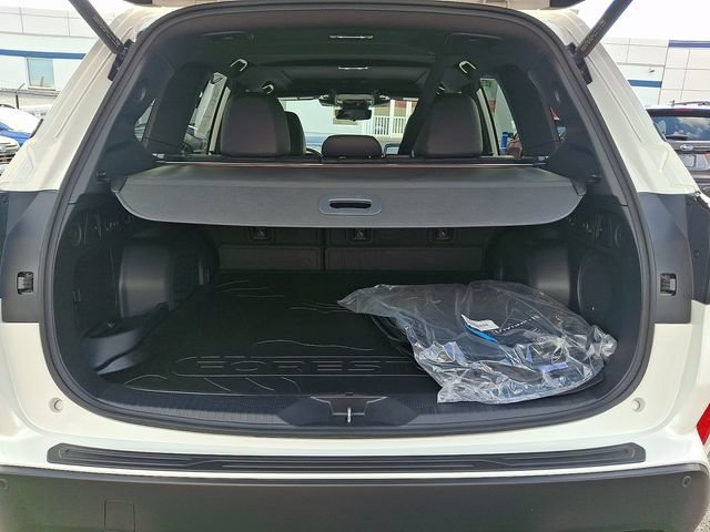 Used 2025 Subaru Forester Touring AWD/4WD image 32