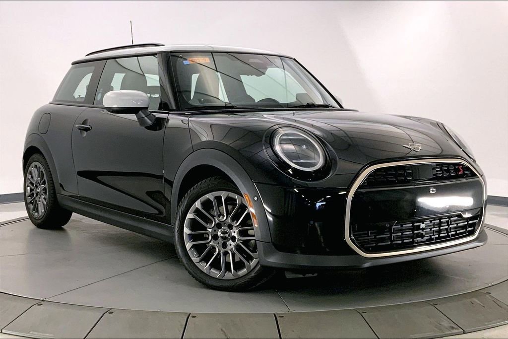 Used 2025 MINI Cooper S image 1