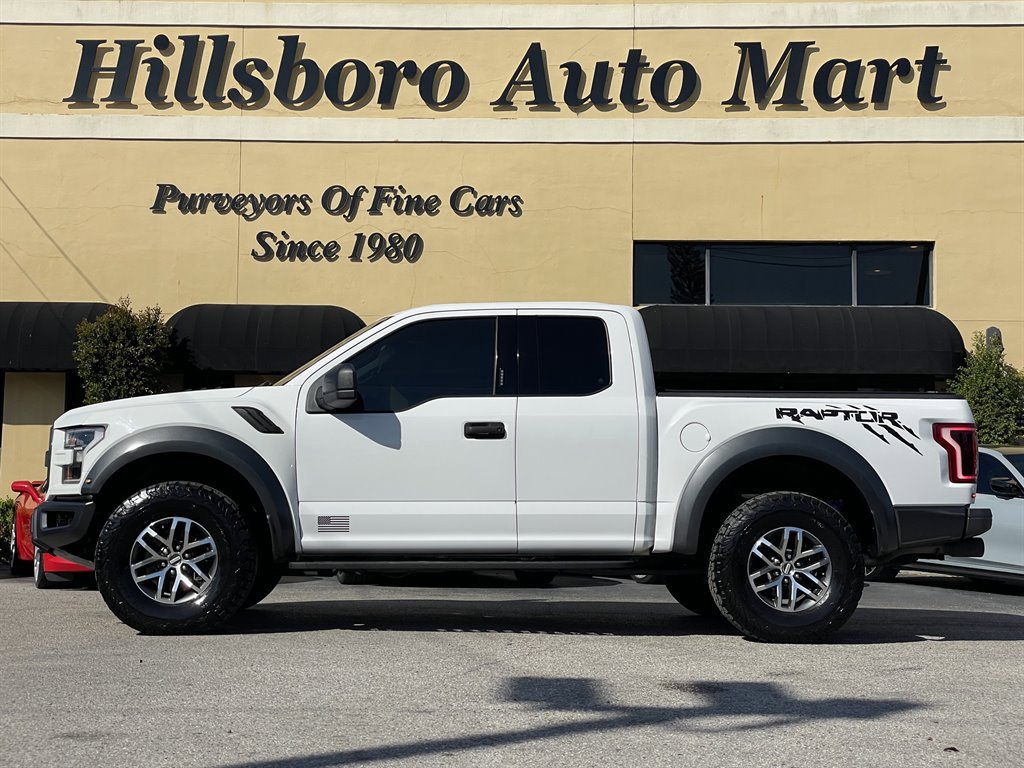 Used 2017 Ford F150 Raptor w/ Equipment Group 801A Mid image 3