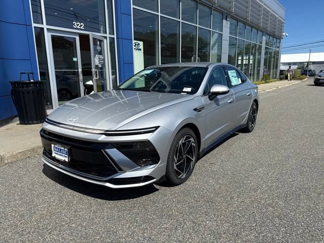 New 2026 Hyundai Sonata SEL FWD image 2