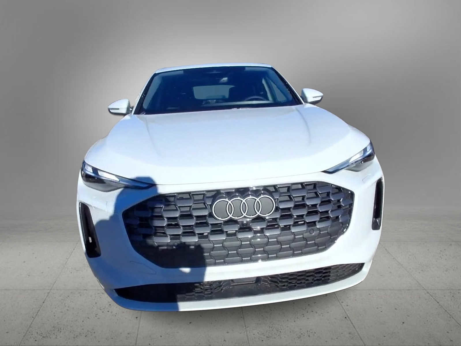 Certified 2025 Audi Q5 Premium w/ Convenience Package AWD/4WD image 3