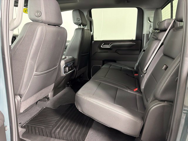 Used 2026 Chevrolet Silverado 2500 LTZ w/ LTZ Premium Package AWD/4WD image 27