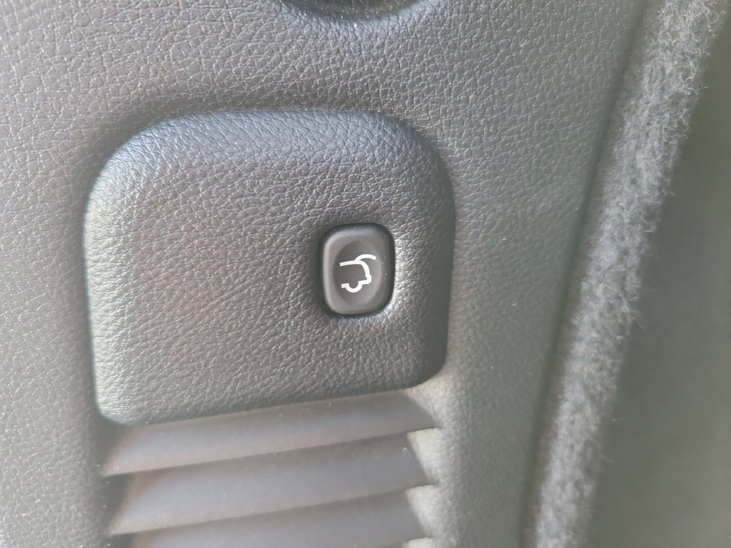 Used 2025 Dodge Durango GT AWD/4WD image 14