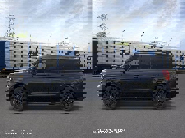 New 2026 Ford Expedition Platinum image 3