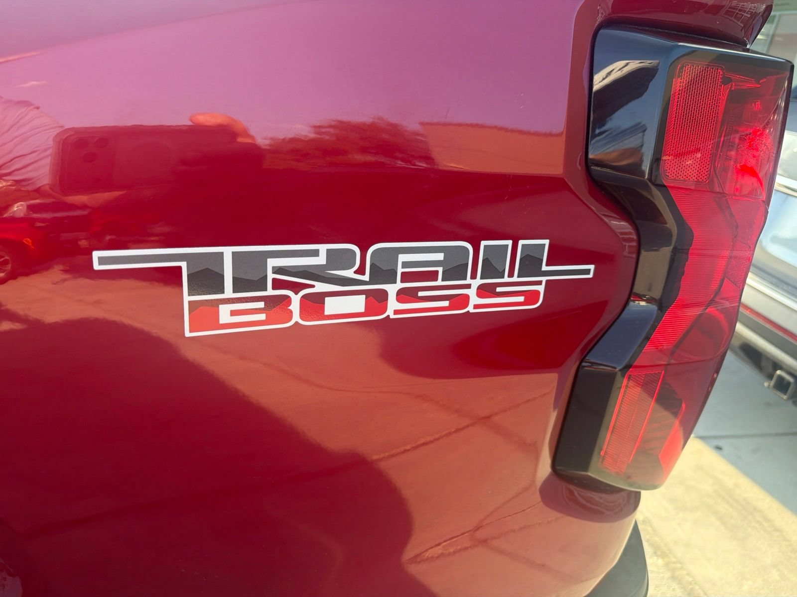 Used 2023 Chevrolet Colorado Trail Boss AWD/4WD image 8