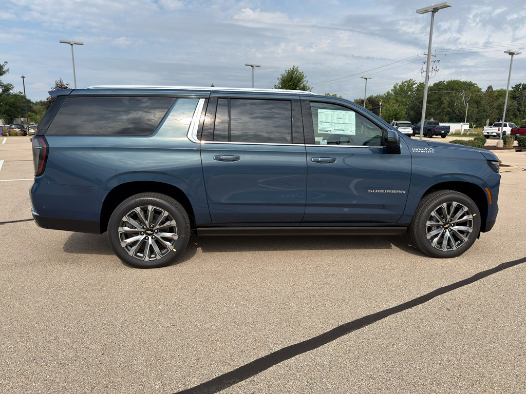 New 2026 Chevrolet Suburban High Country AWD/4WD image 6