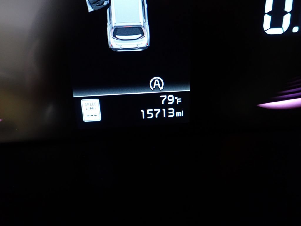 Used 2025 Kia Soul LX w/ LX Technology Package FWD image 39