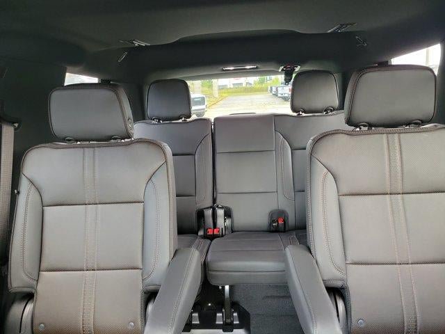 Used 2026 Chevrolet Tahoe High Country AWD/4WD image 9