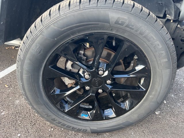 Used 2023 Jeep Wrangler Unlimited Sahara image 10