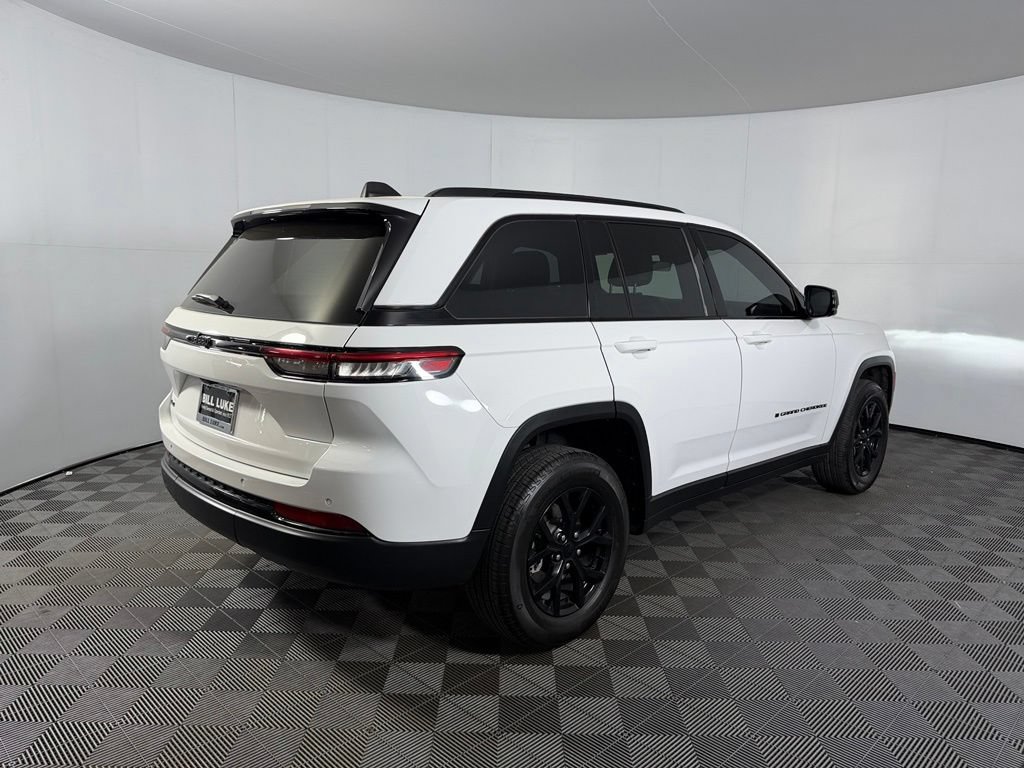 Certified 2025 Jeep Grand Cherokee Altitude AWD/4WD image 7