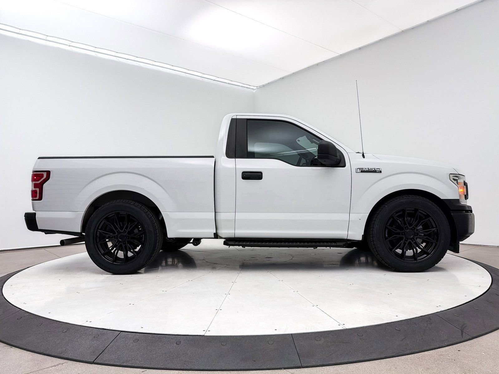 Used 2020 Ford F150 XL image 26