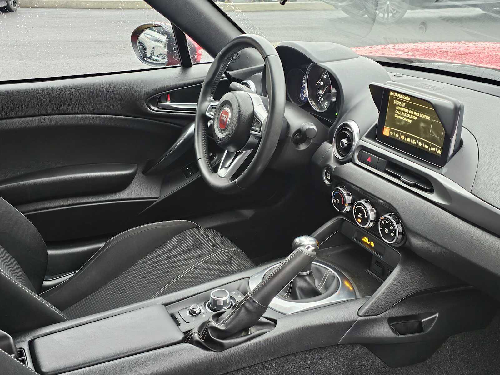 Used 2020 FIAT 124 Spider Classica w/ Technology Group image 10