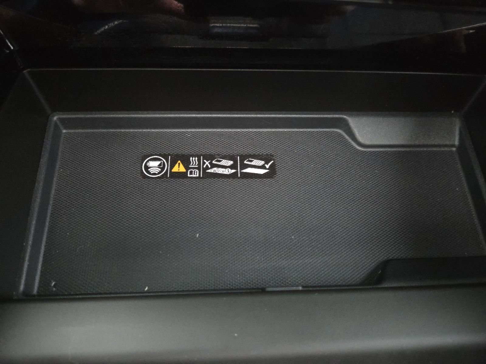 Used 2025 Chevrolet Tahoe RST w/ Comfort Package image 11