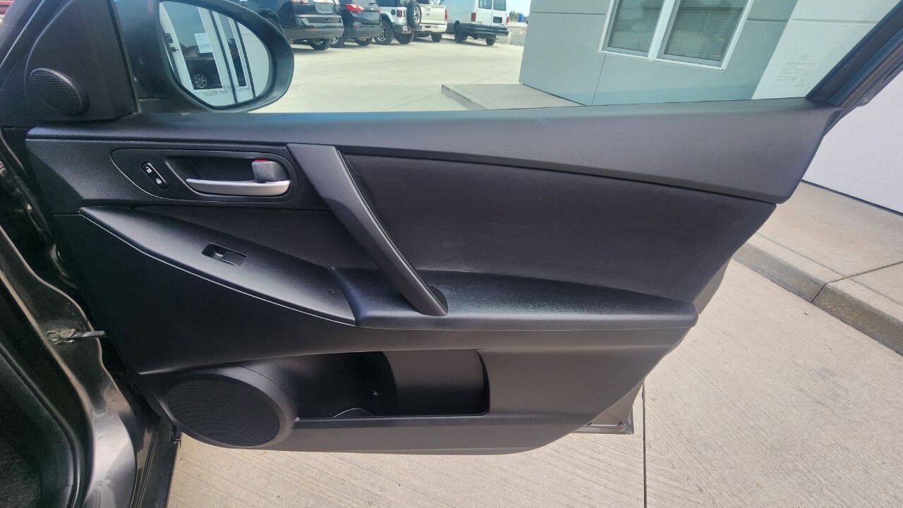 Used 2010 MAZDA MAZDA3 i Touring FWD image 16